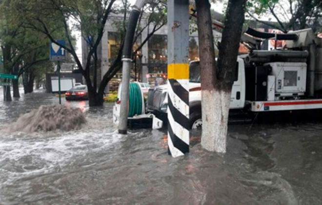 Atiende CAEM contingencia por lluvias extraordinarias en el Valle de México