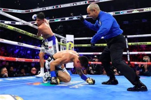 Un brutal gancho de izquierda al estómago terminó la pelea a los 2:42 minutos de ese round