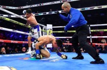 Un brutal gancho de izquierda al estómago terminó la pelea a los 2:42 minutos de ese round