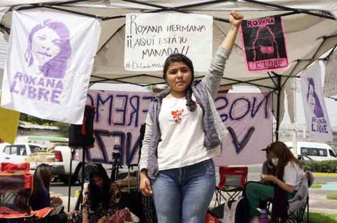 En un primer momento, se le había señalado a Roxana Ruiz de uso excesivo de la fuerza en legítima defensa.