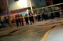 En el lugar una mujer de 22 años de edad murió