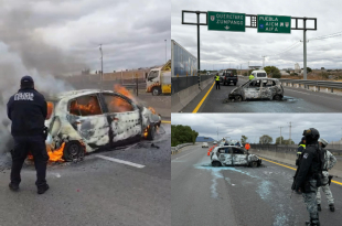 Vehículo completamente calcinado quedó atravesado en ambos carriles del Circuito Exterior Mexiquense