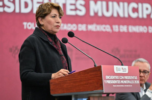 La gobernadora Delfina Gómez Álvarez sostuvo un encuentro con presidentas y presidentes municipales del Estado de México.